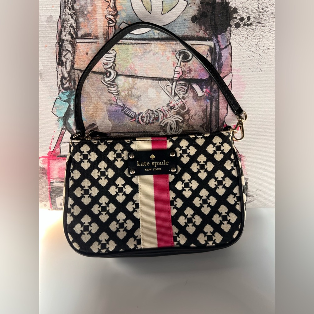 KATE SPADE NEW YORK wristlet purse